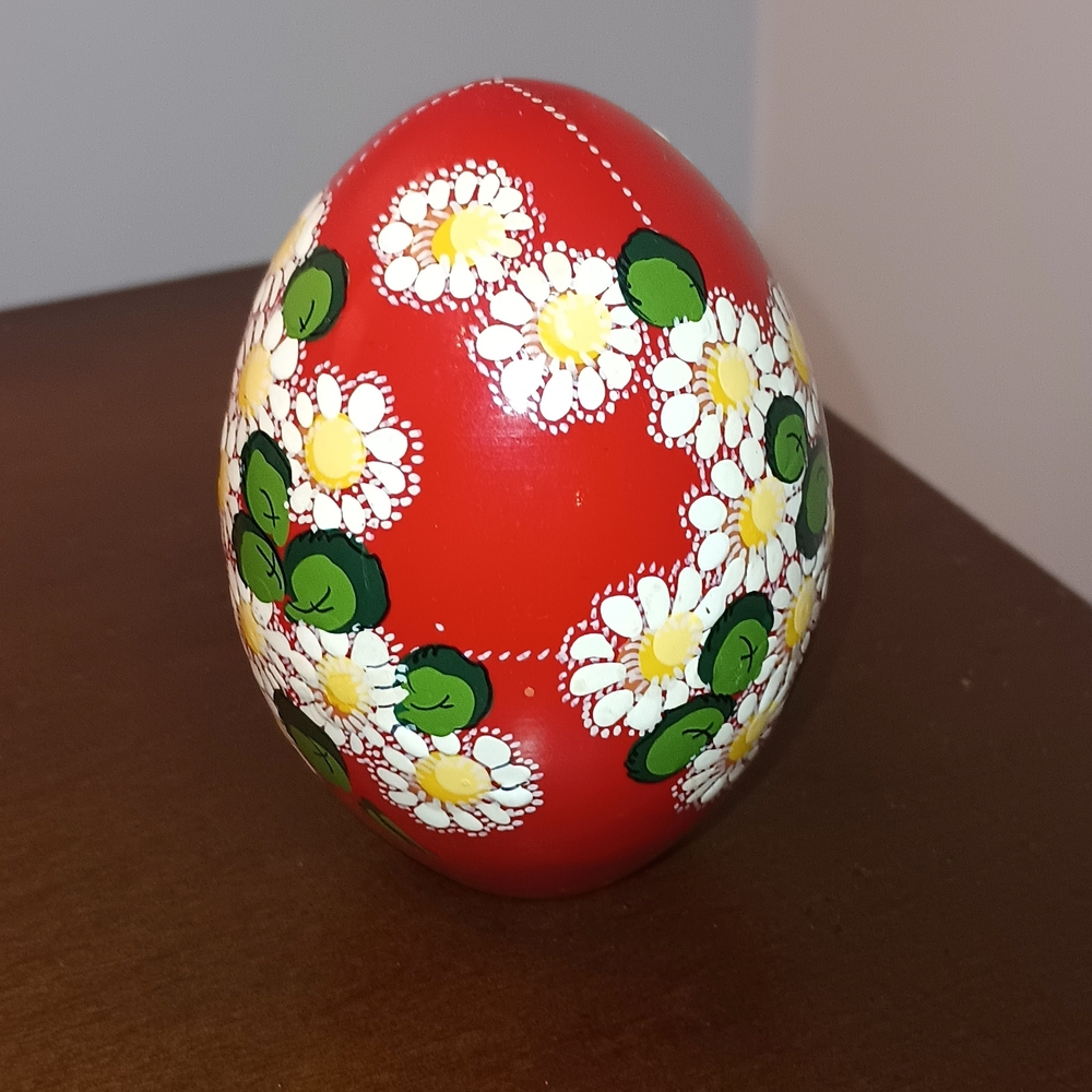 Red Decorative Easter‎ Egg with Floral Design Hand Made Poland
